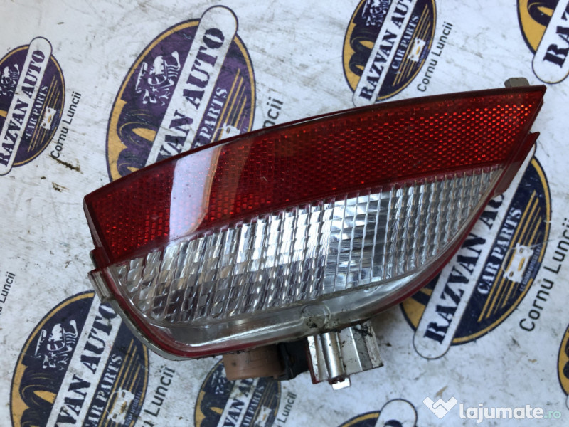 Catadioptru reflectorizant stanga Renault Captur 2016