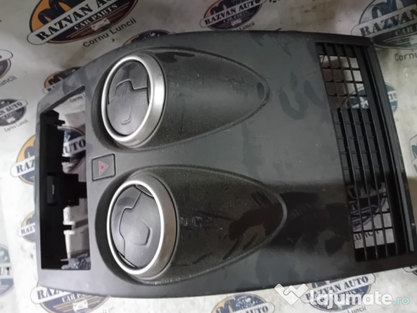 Grila ventilatie centrala Nissan Qashqai 2011