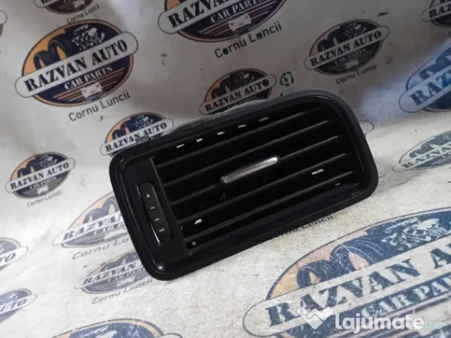 Grila ventilatie dreapta Volkswagen Jetta 2012