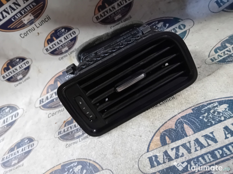 Grila ventilatie dreapta Volkswagen Jetta 2012