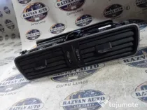 Grila centrala fata Volkswagen Passat B7 2012