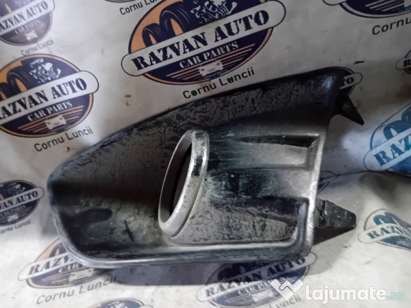 Grila proiector stanga Ford C-MAX 2011