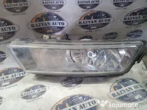 Proiectoare stanga Skoda RAPID 2015