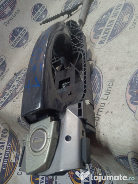 Maner exterior dreapta fata Volkswagen Golf 7 2014