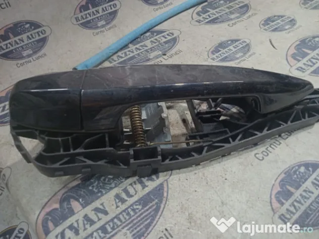 Maner exterior stanga fata BMW Seria 2 F45 2017