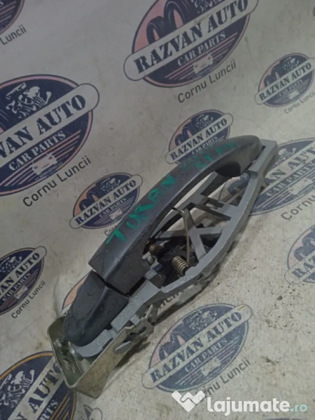 Maner exterior stanga fata Volkswagen Touran 2012