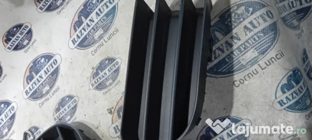 Grila proiector dreapta Renault Megane