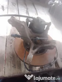 Fuzeta dreapta fata Dacia Sandero 2 1.0 Benzina 2017