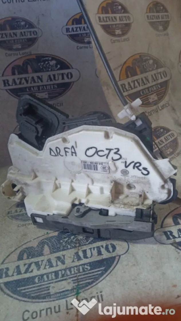 Broasca dreapta fata Skoda Octavia 3 2015