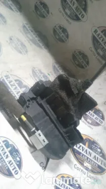 Broasca dreapta spate Nissan Juke 2011
