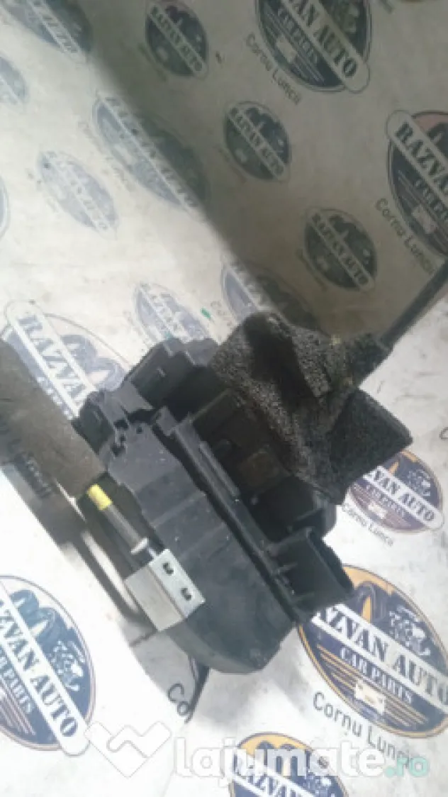 Broasca dreapta spate Nissan Juke 2011