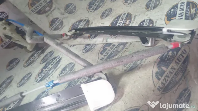 Macara geam dreapta spate Ford B-MAX 2012