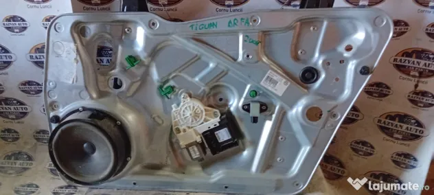 Macara geam dreapta fata Volkswagen Tiguan 2008