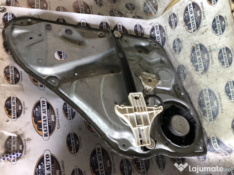 Macara geam dreapta spate Volkswagen Passat B5 2005