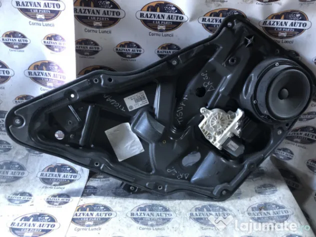 Macara geam dreapta spate Volkswagen Tiguan 2010