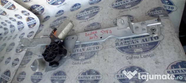 Macara geam stanga fata Dacia Duster 2013