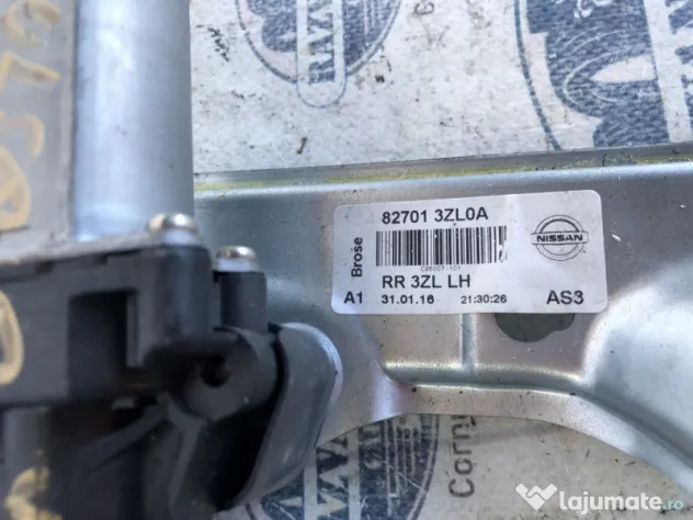 Macara geam stanga spate Nissan Pulsar 2016