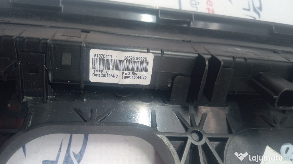 Stop central hayon Dacia Duster 2018