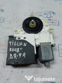 Motoras macara dreapta fata Volkswagen Tiguan 2008