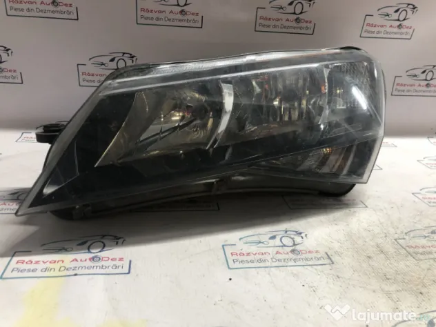 Far Stanga Halogen Skoda Superb 3 2016