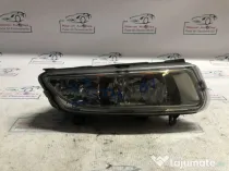 Proiector dreapta Volkswagen Polo 2012