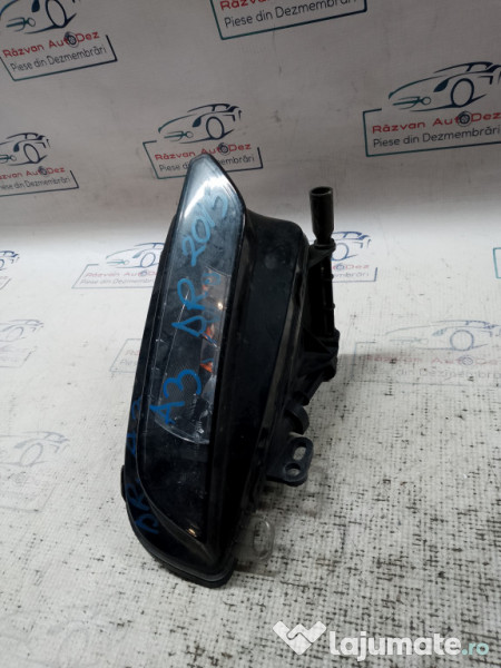 Proiectoare dreapta Audi A3 2015