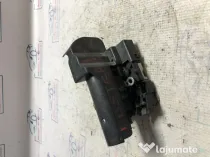 Broasca stanga spate Dacia Duster 2013