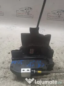 Broasca stanga spate Nissan Juke 2011