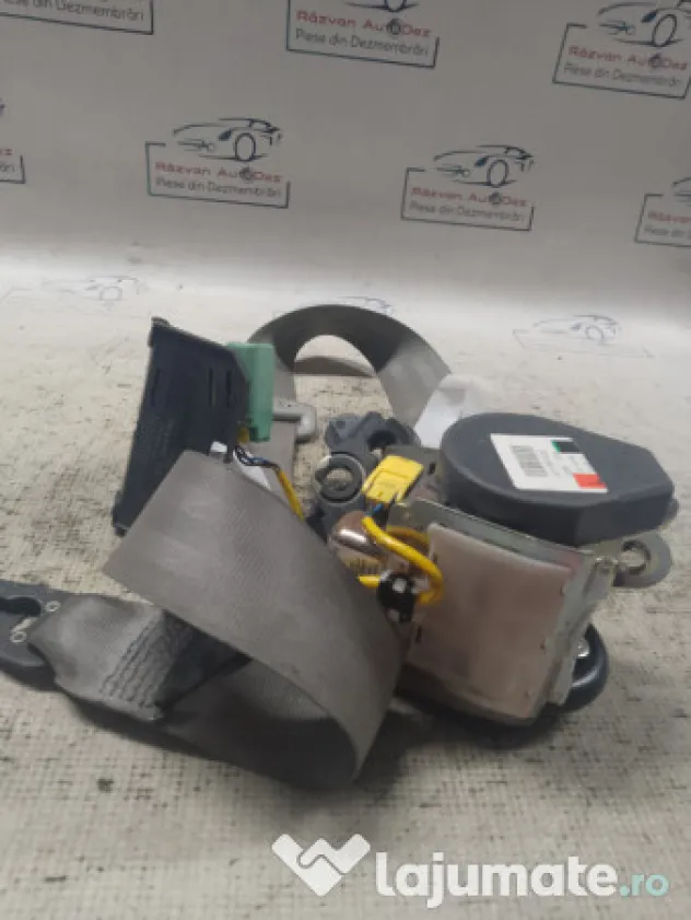 Centură stanga spate cu capsa Volkswagen Touareg 2004