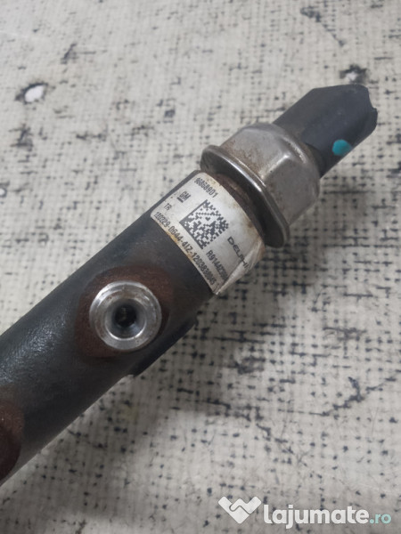 Rampa injectie Opel Antara 2.2 2011