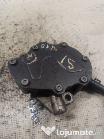 Pompa vacuum stanga Volkswagen Touareg 2012