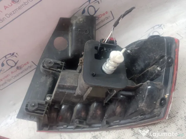 Stop stanga aripa Volkswagen Passat B8 2015