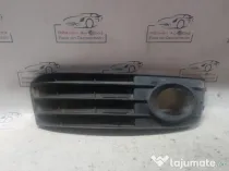 Grila proiector stanga Audi A4 B8 2010