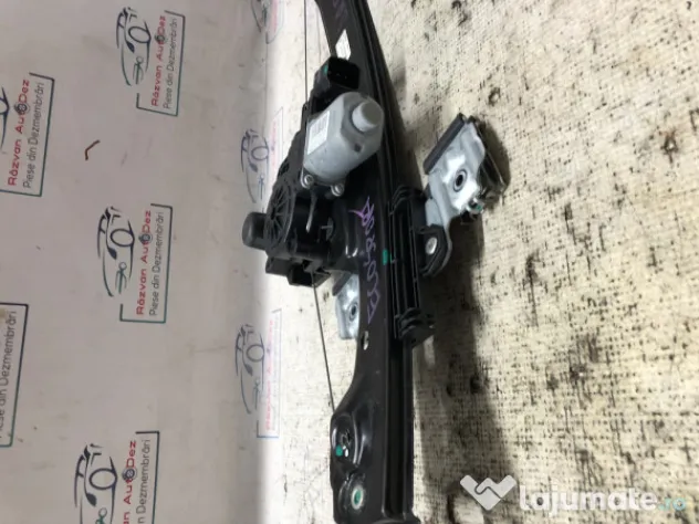 Motoras macara dreapta fata Ford Ecosport 2015