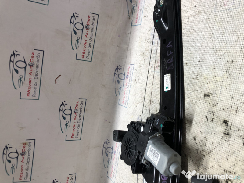 Motoras macara dreapta fata Ford Ecosport 2015