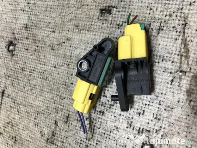 Senzor impact Volkswagen Passat CC 2011