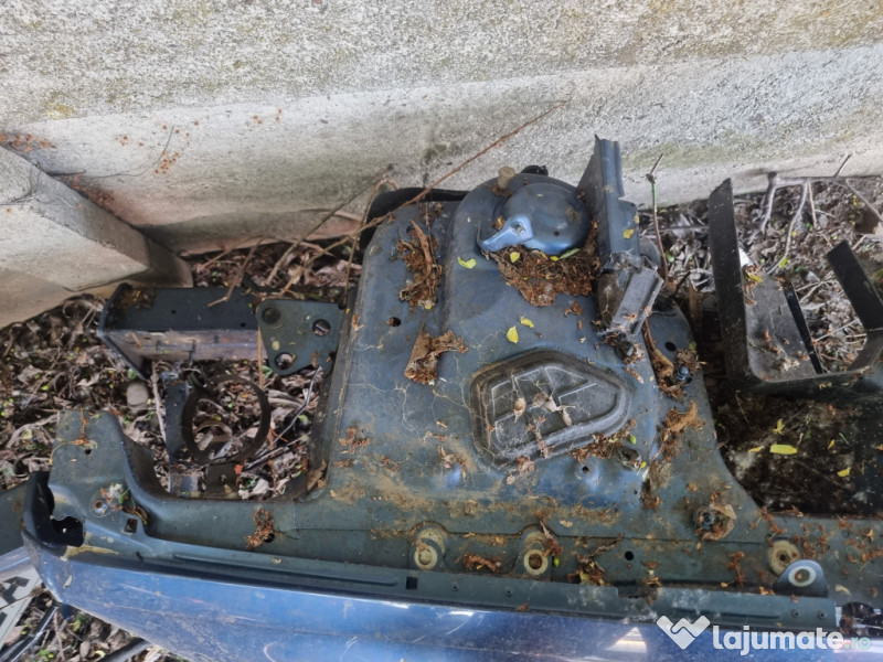 Lonjeron stanga Audi A4 B8 2012