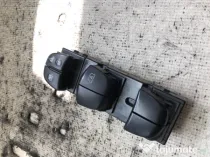 Butoane geamuri electrice Nissan Juke 1.6 Benzina 2015