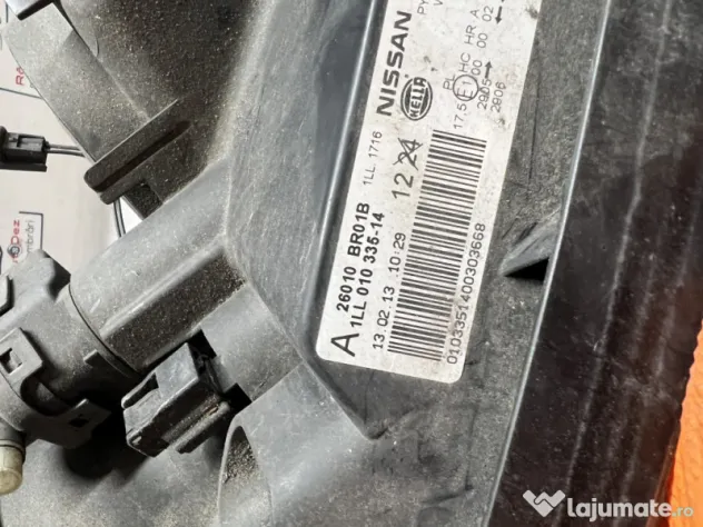 Far dreapta Nissan Qashqai 2012