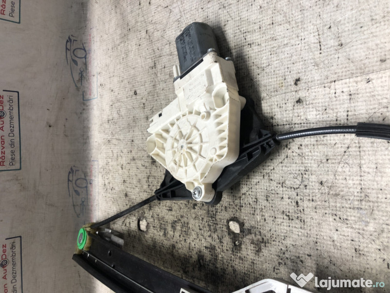 Macara geam stanga spate Audi A4 B8 2012