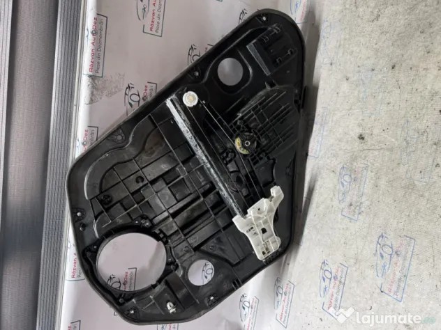 Macara geam stanga spate Hyundai i40 Berlina 2012
