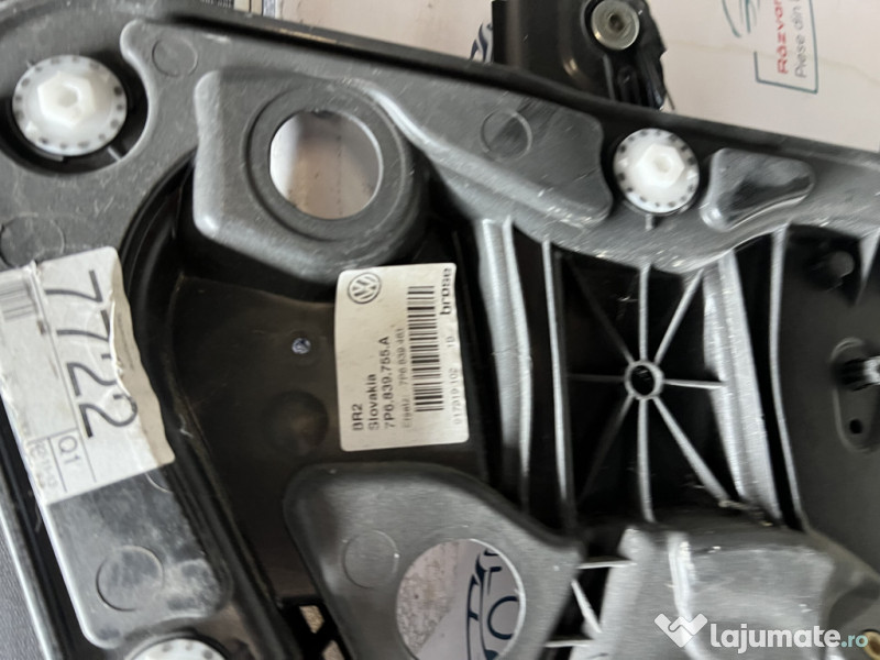 Macara geam stanga spate Volkswagen Touareg 2012