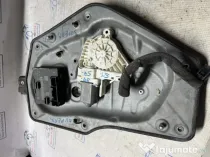 Macara geam stanga spate Skoda Superb 2 2012