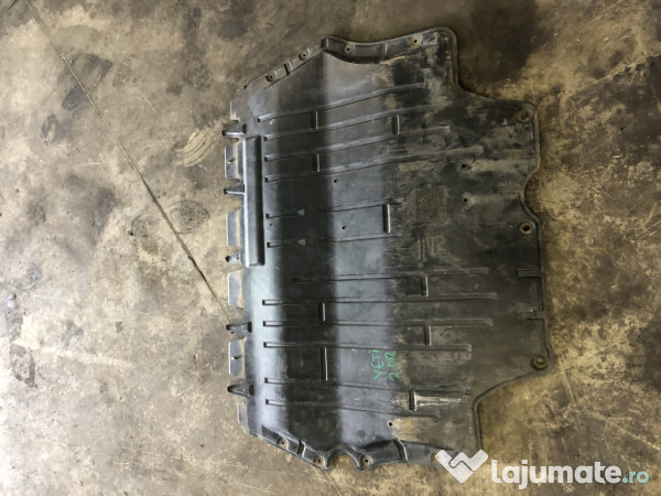 Scut motor plastic Skoda Yeti 2012