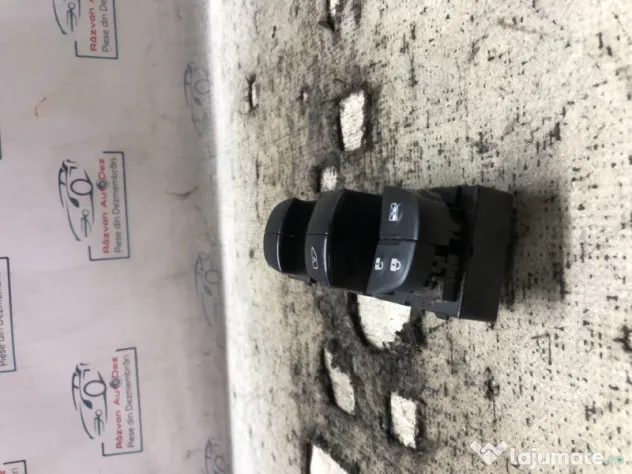 Butoane geamuri electrice Nissan Qashqai 2015