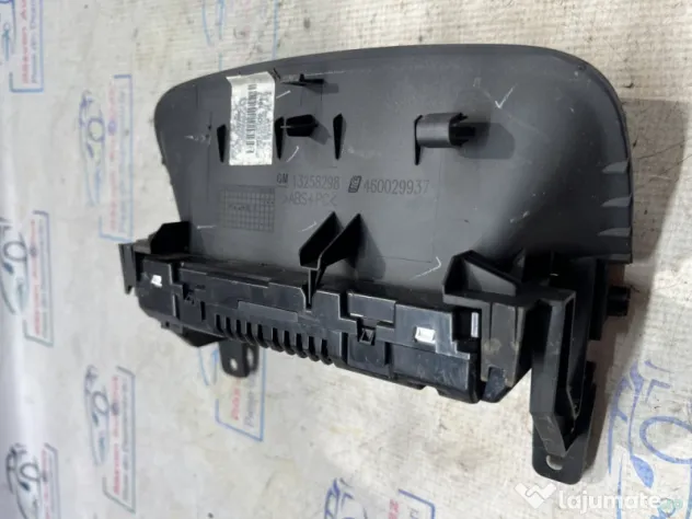 Ceas digital Opel Meriva 2010