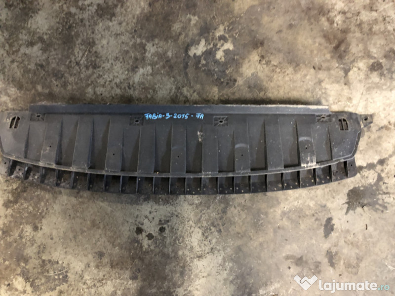 Scut bara fata Skoda Fabia 3 2015