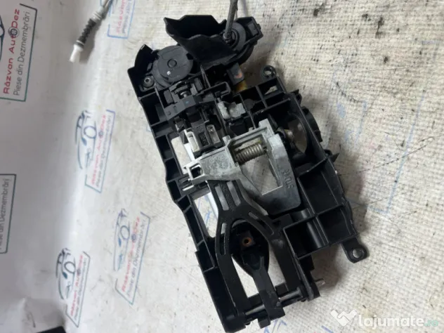 Maner exterior dreapta fata BMW F10 2010
