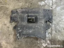 Scut motor plastic Mercedes C-Class W203 2004