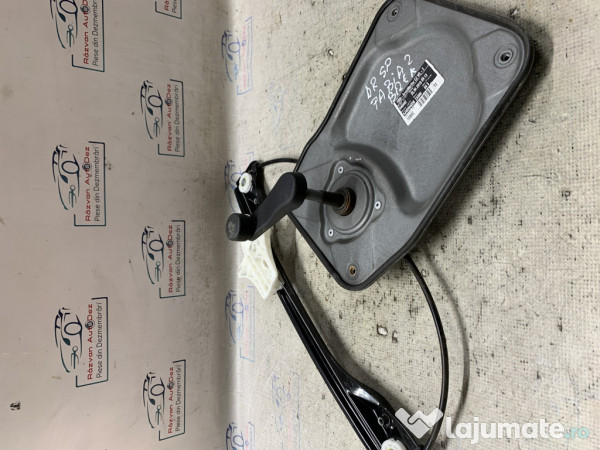 Macara geam dreapta spate Skoda Fabia 2 - Motorina 2010